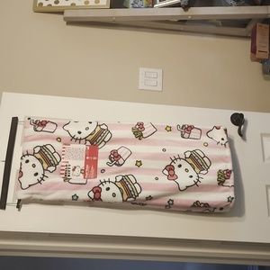 Hello Kitty Throw